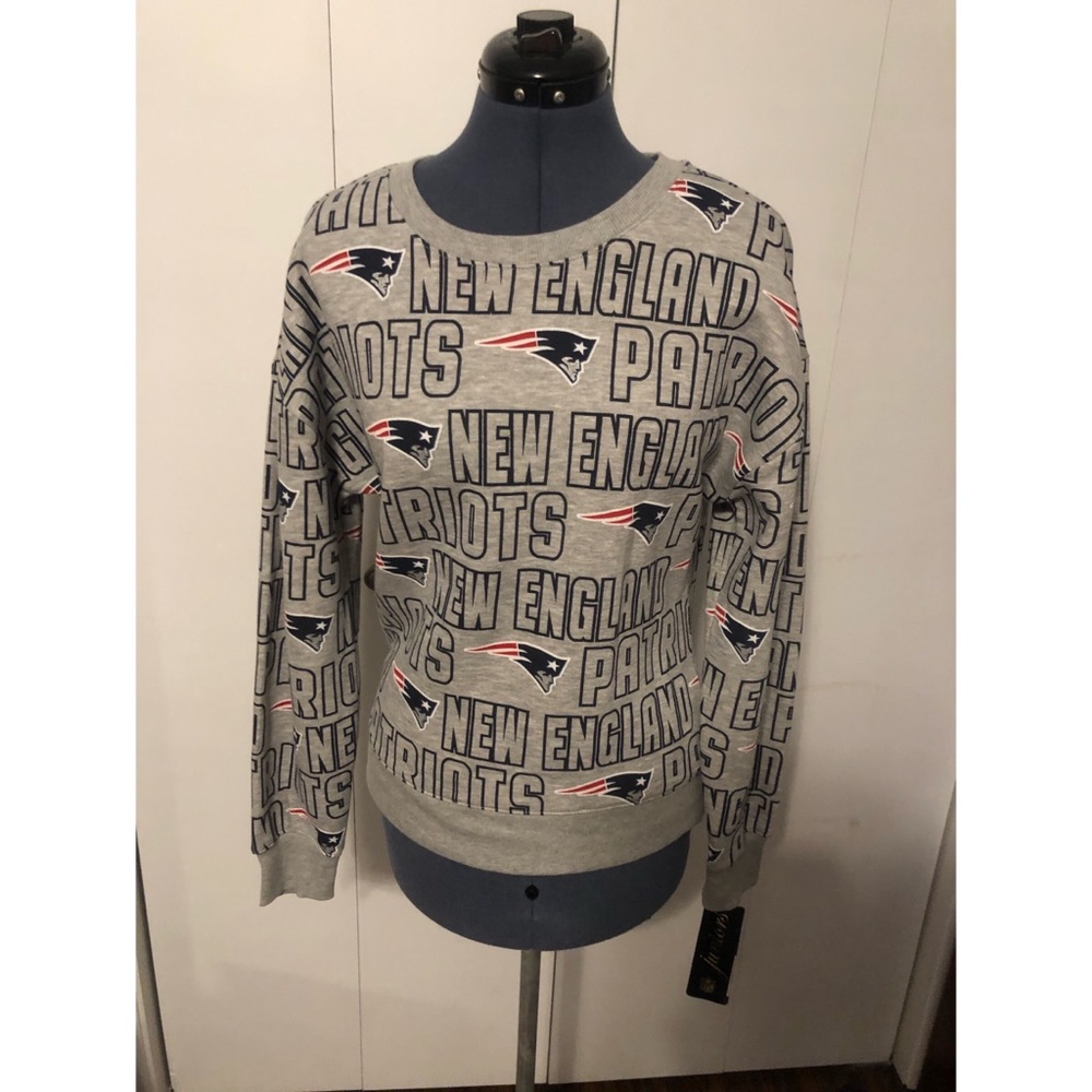 NFL brand Patriots crewneck sweatshirt